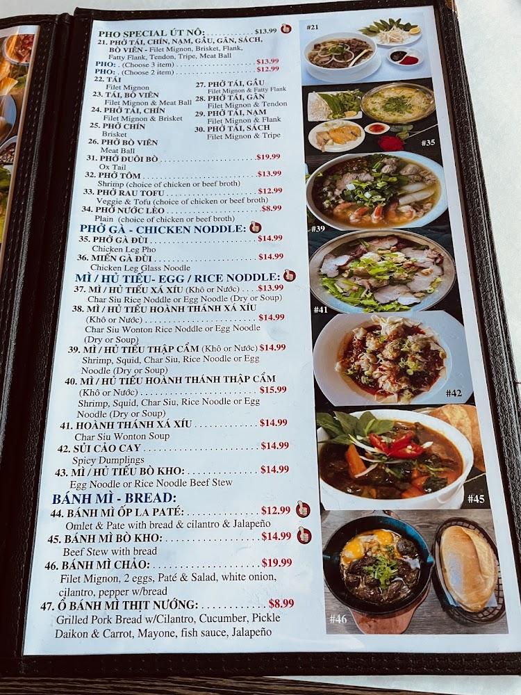 99999 Restaurant - Phở Út Nô House Special (Banh Mi Chao)